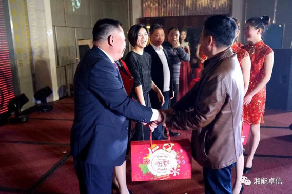 湘能卓信會(huì)計(jì)師事務(wù)所,長(zhǎng)沙會(huì)計(jì)師事務(wù)所,會(huì)計(jì)報(bào)表年審業(yè)務(wù)承包,企業(yè)財(cái)務(wù)報(bào)表審計(jì),管理審計(jì)項(xiàng)目審計(jì),管理咨詢會(huì)計(jì)服務(wù),資本驗(yàn)證